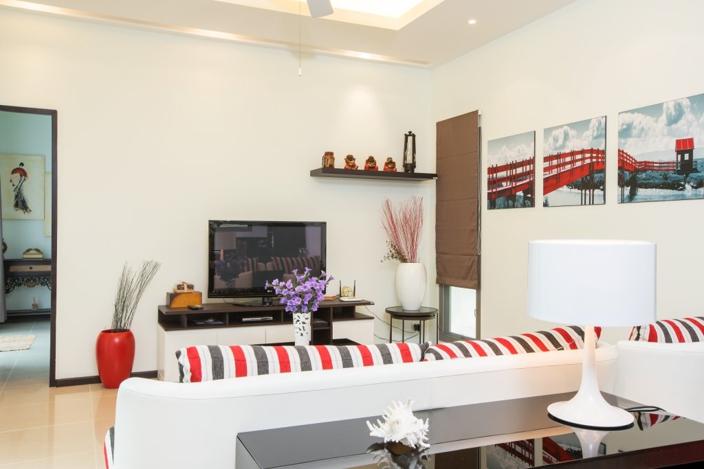 Property image - full photo 11