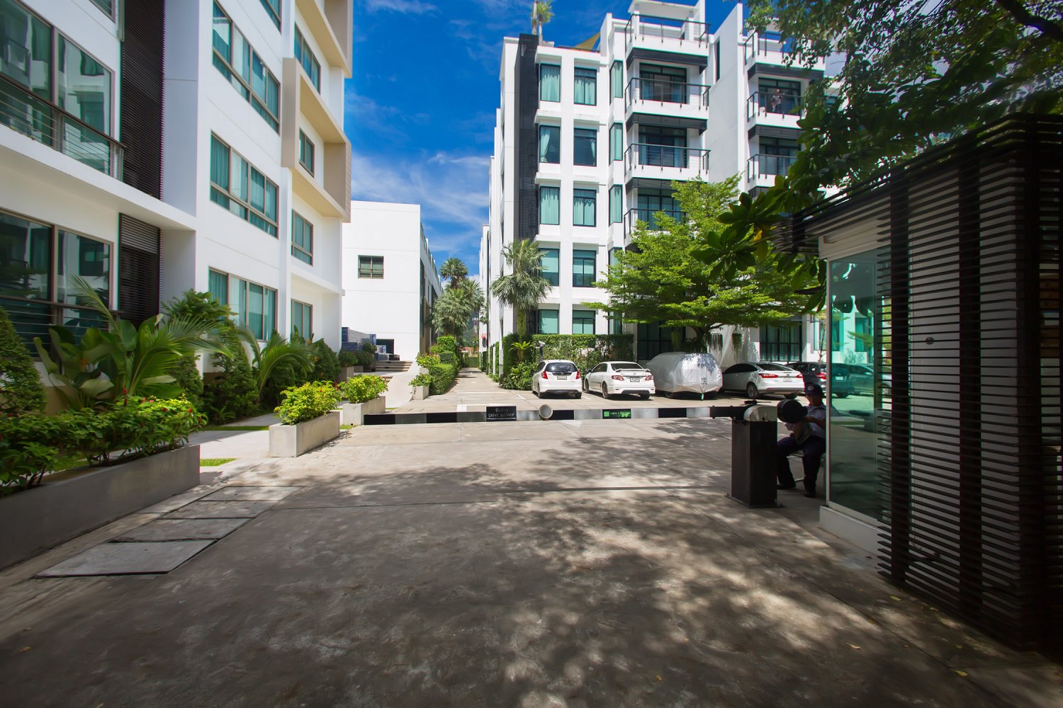 Property image - full photo 5