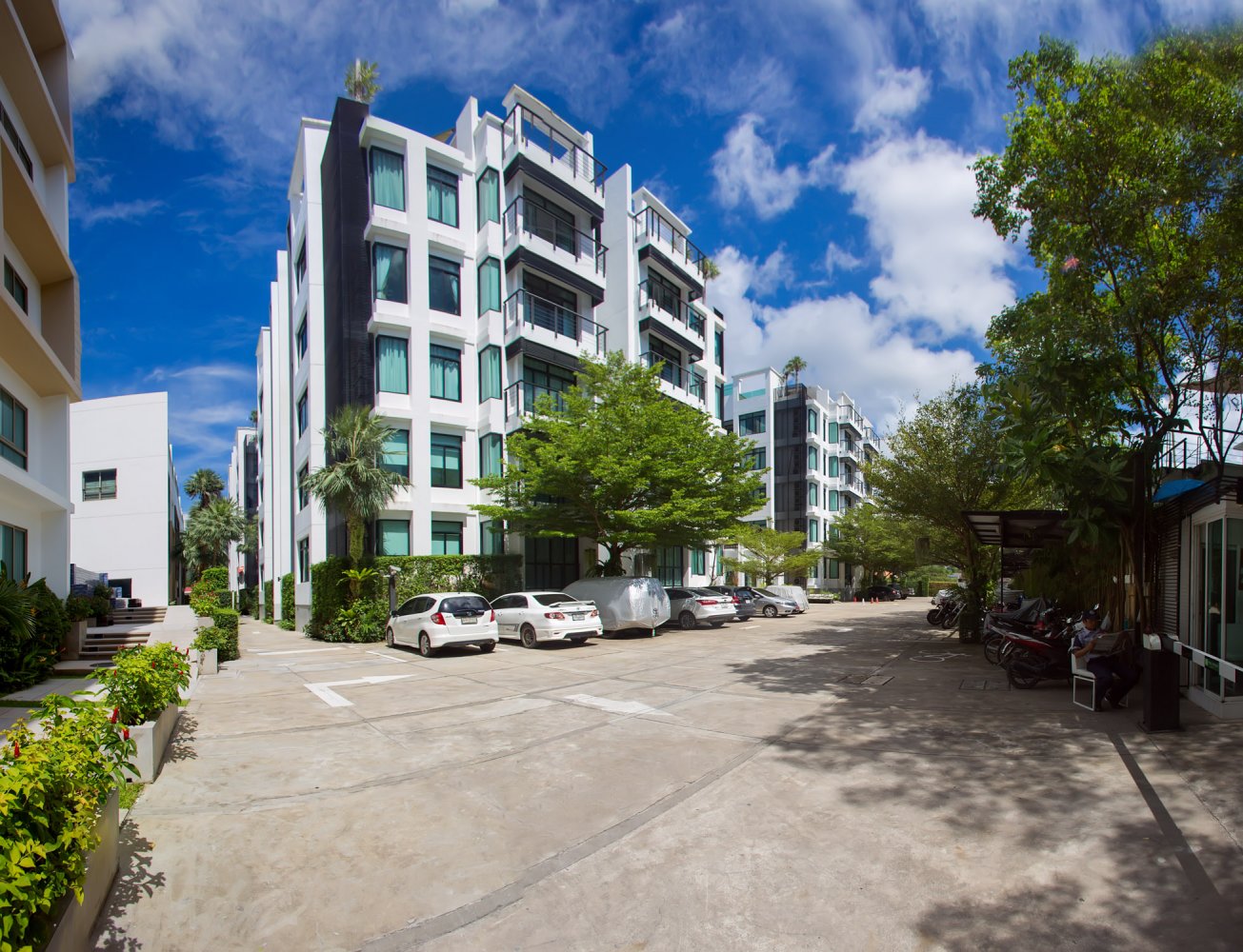 Property image - full photo 4
