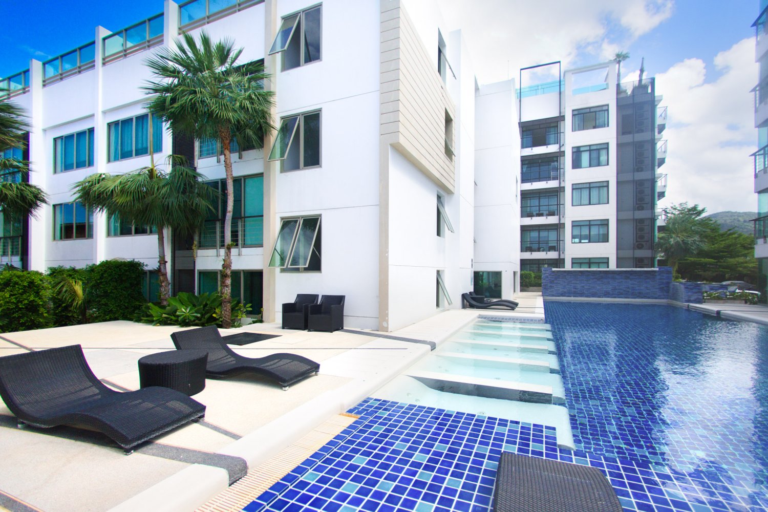 Property image - full photo 11