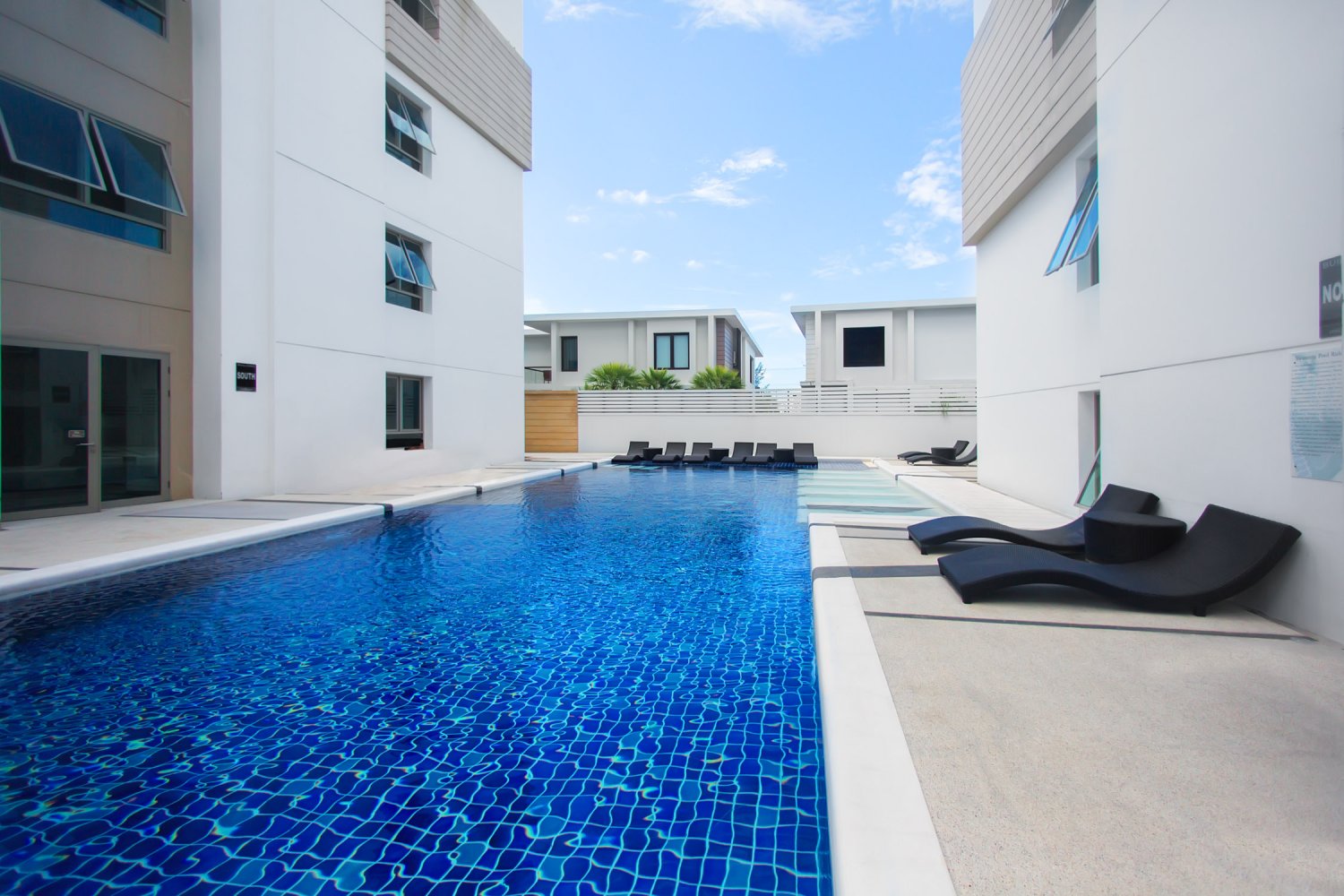 Property image - full photo 14