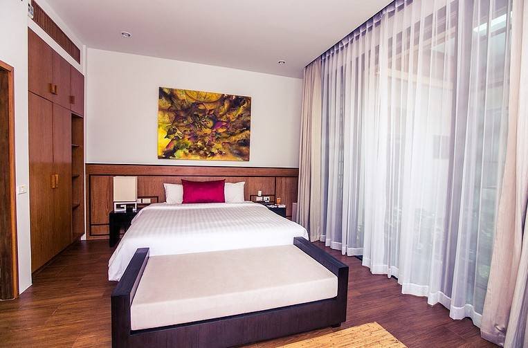 Property image - full photo 20