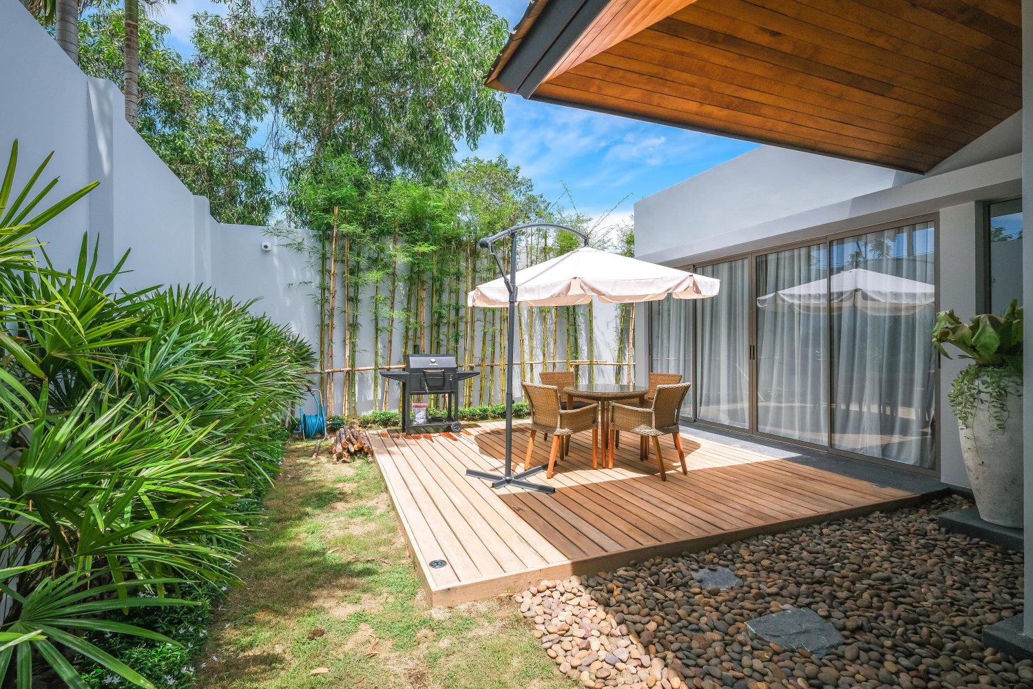 Property image - full photo 6