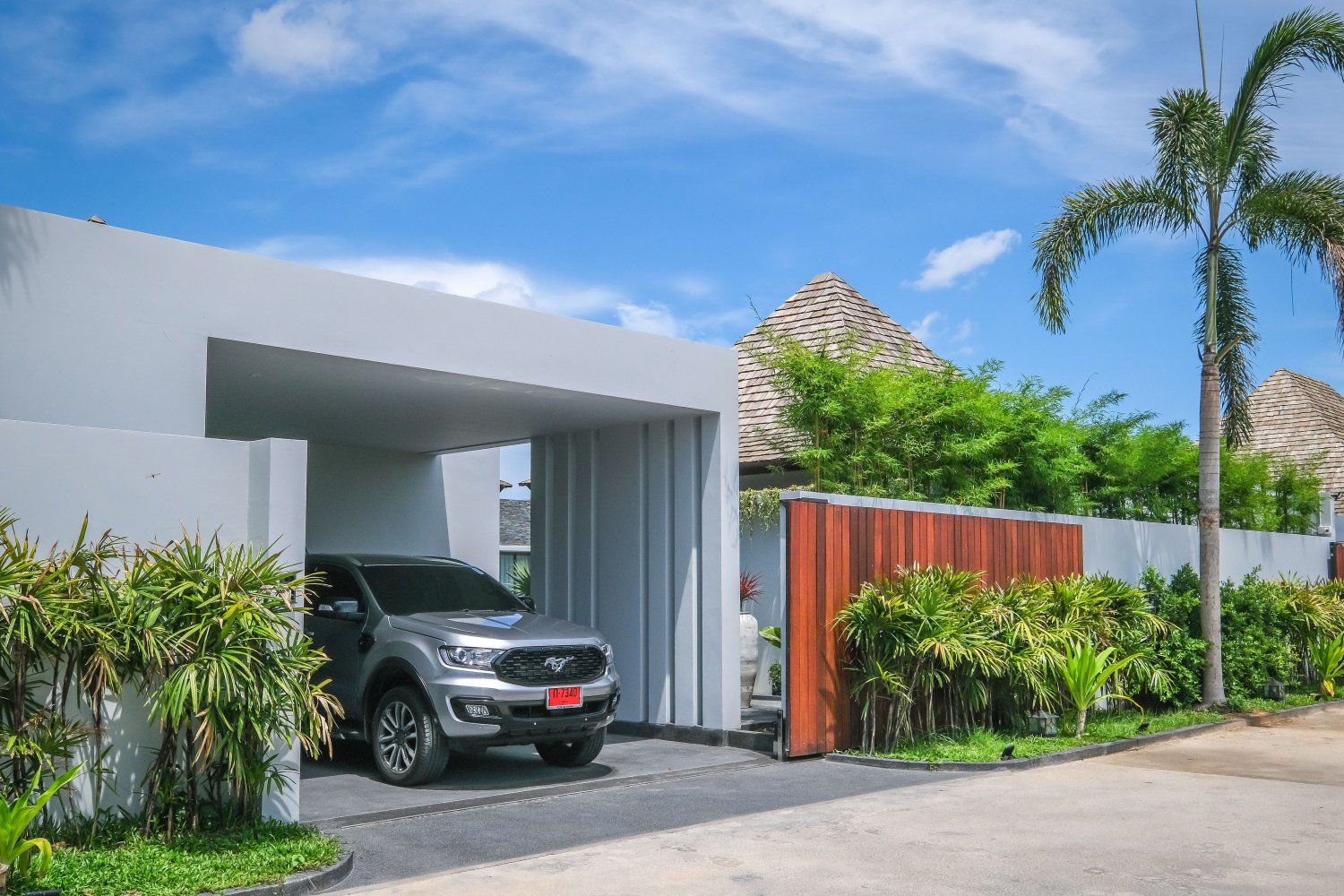 Property image - full photo 16
