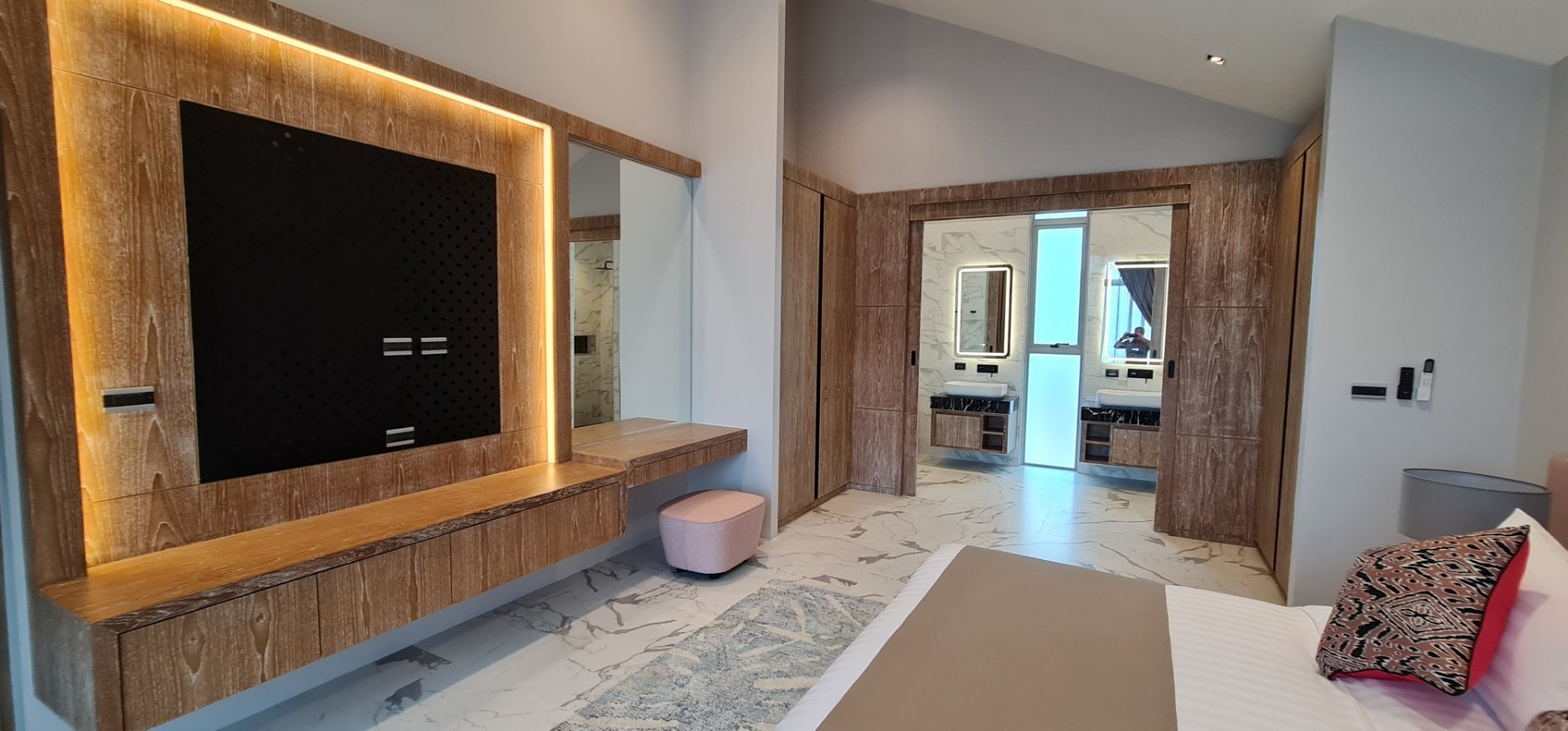 Property image - full photo 13