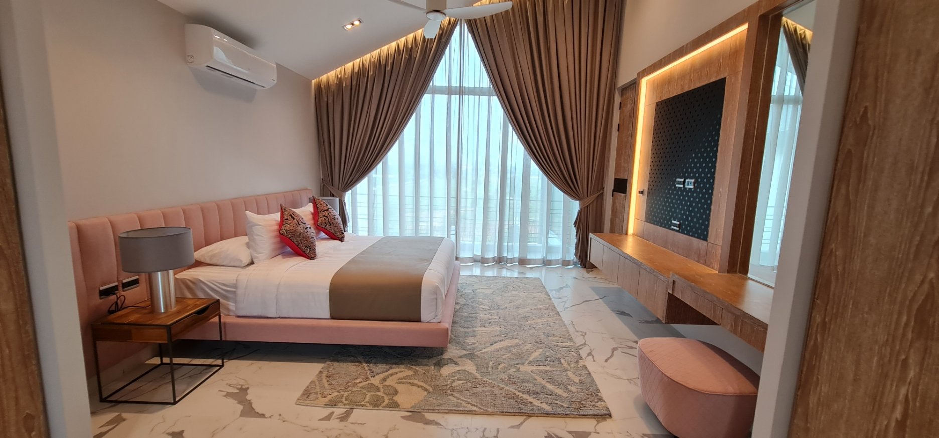 Property image - full photo 12