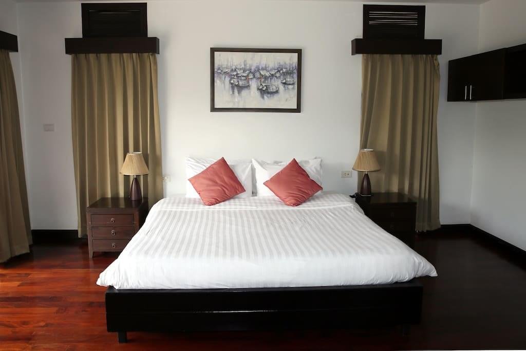 Property image - full photo 5