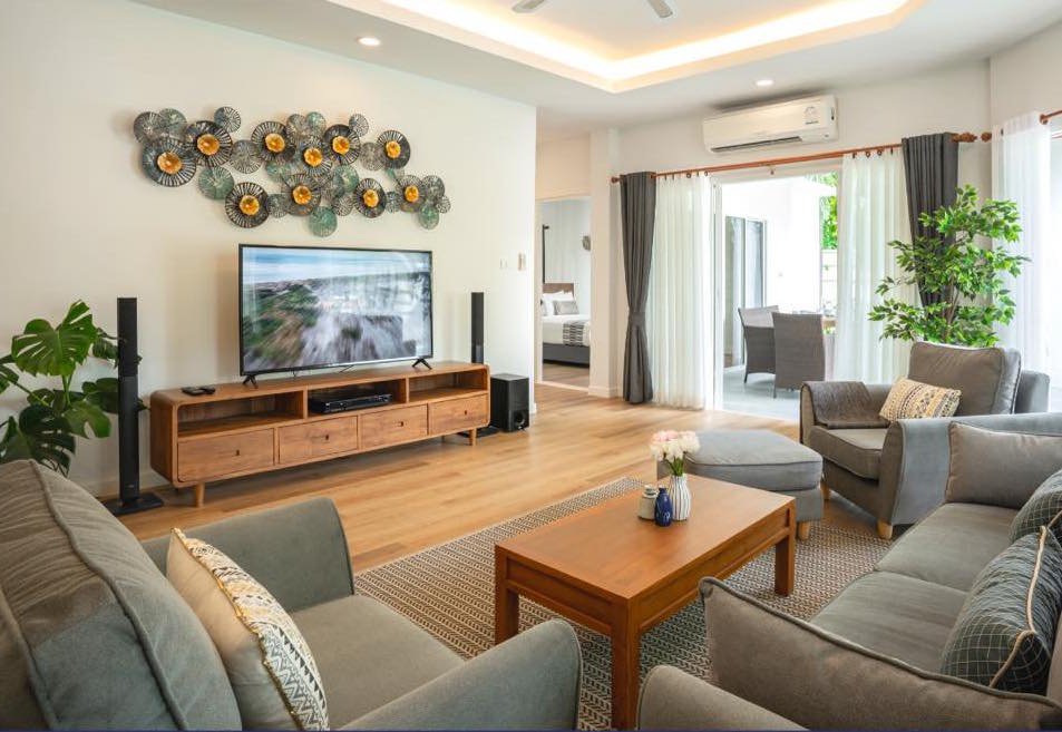 Property image - full photo 8