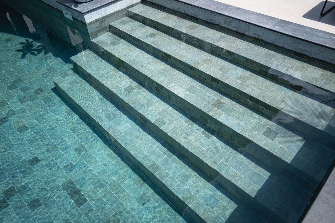 Property image - full photo 4