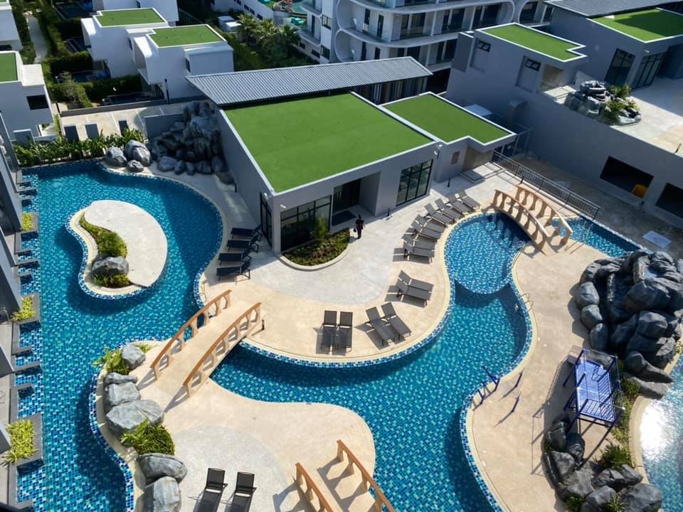 Property image - full photo 2