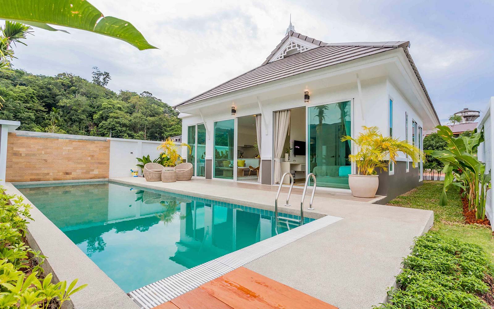 Property image - full photo 1