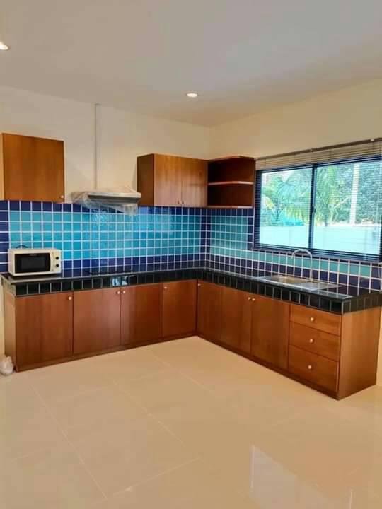 Property image - full photo 10