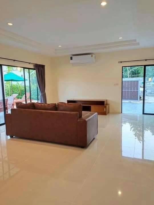 Property image - full photo 13