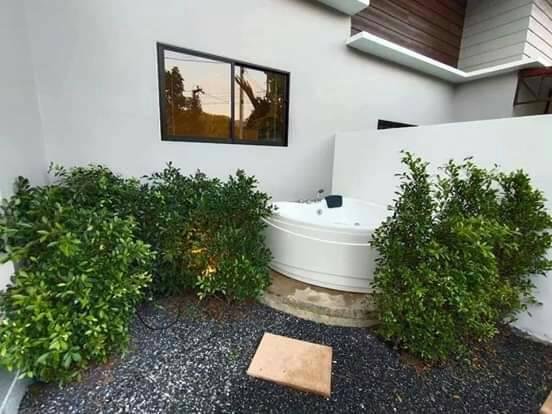 Property image - full photo 6