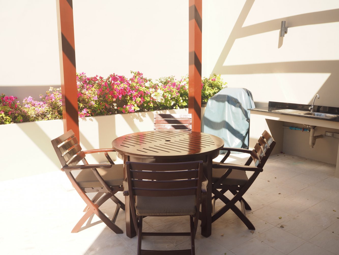 Property image - full photo 8
