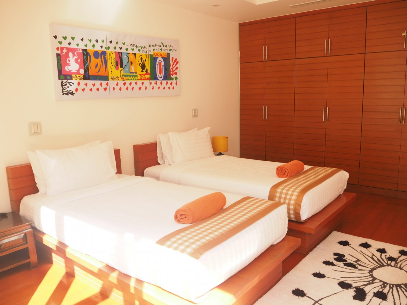 Property image - full photo 16