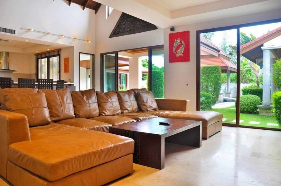Property image - full photo 8
