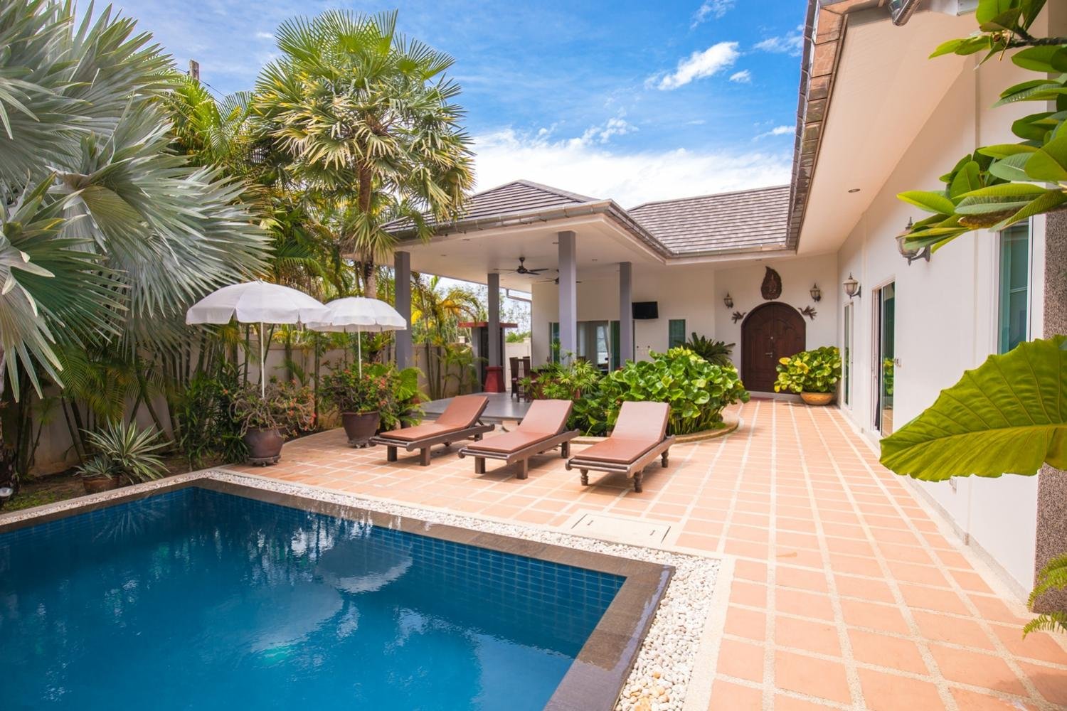 Property image - full photo 3
