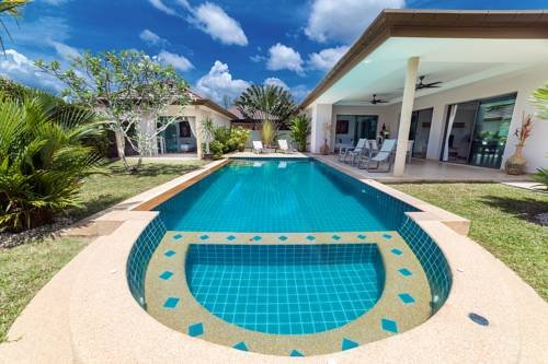 Property image - full photo 3