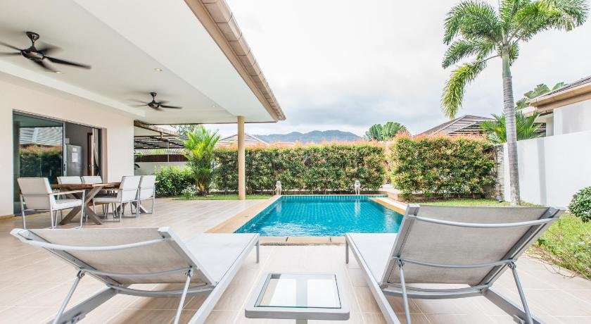 Property image - full photo 1