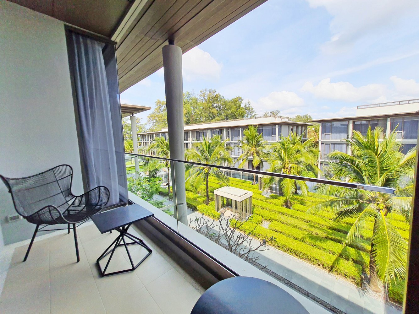 Property image - full photo 3