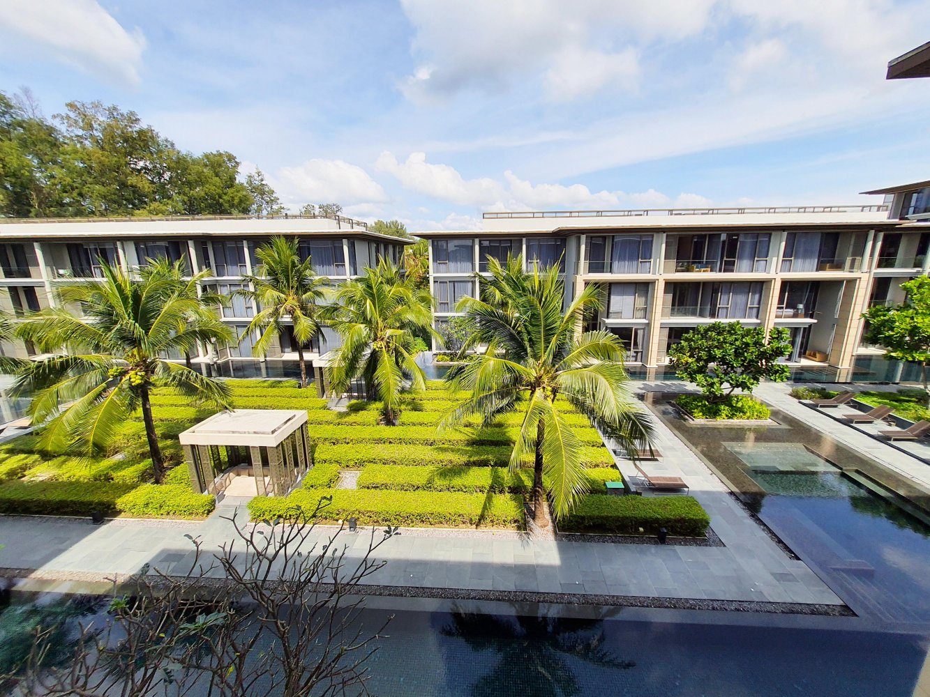 Property image - full photo 4
