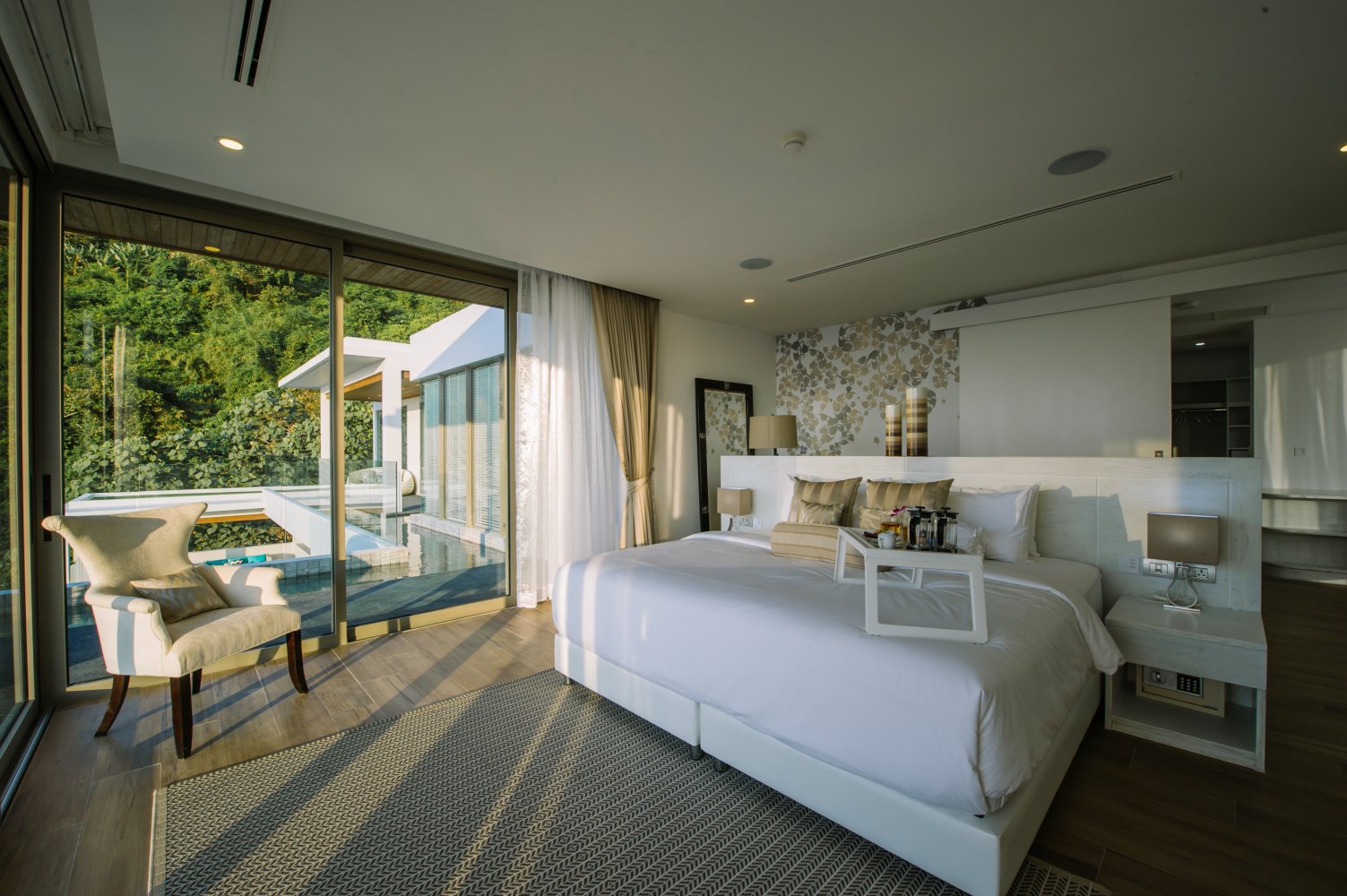 Property image - full photo 12