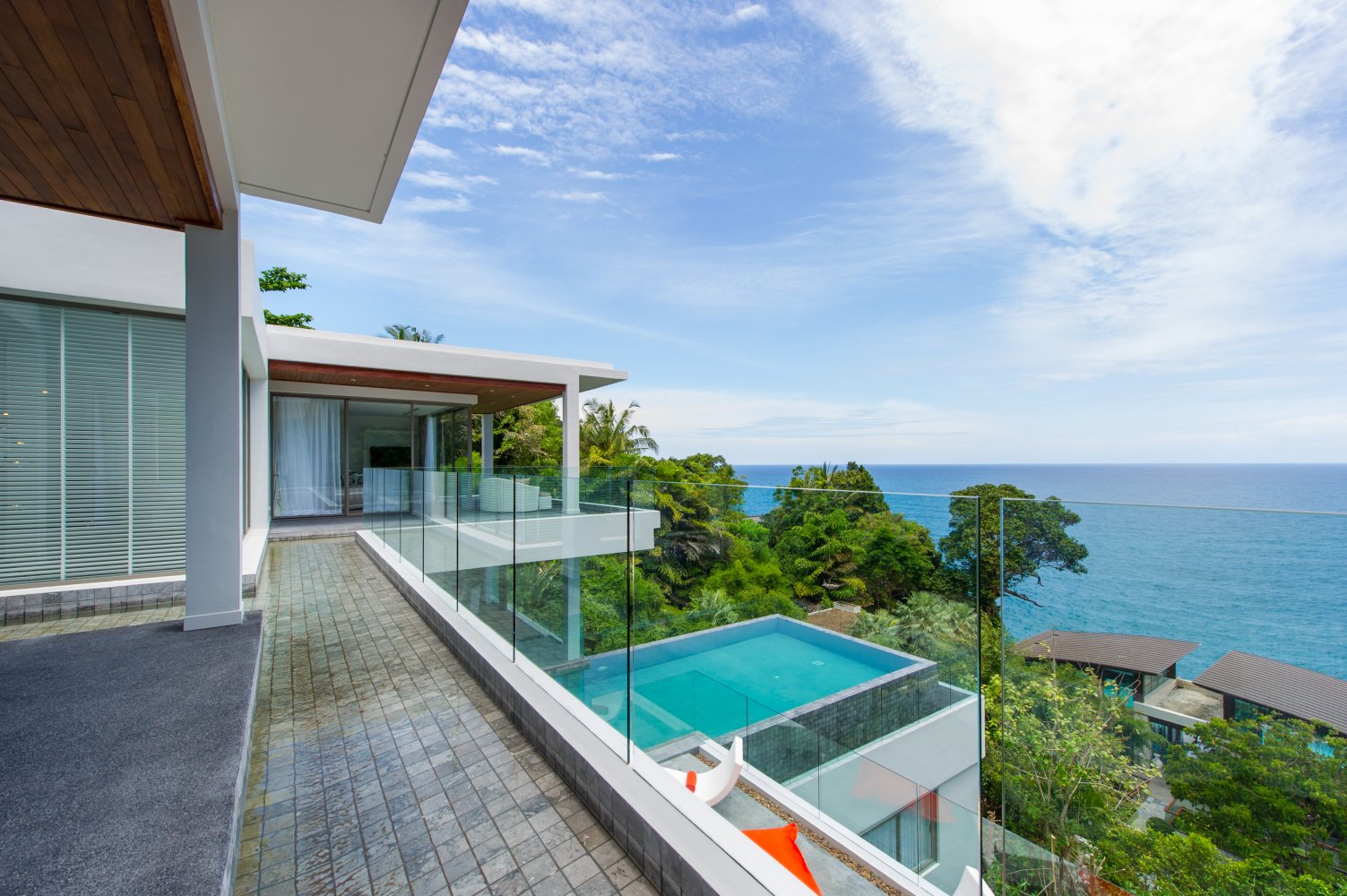 Property image - full photo 6