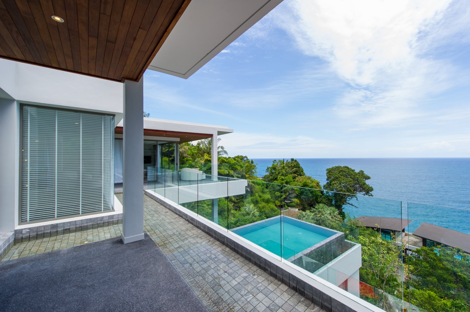 Property image - full photo 8