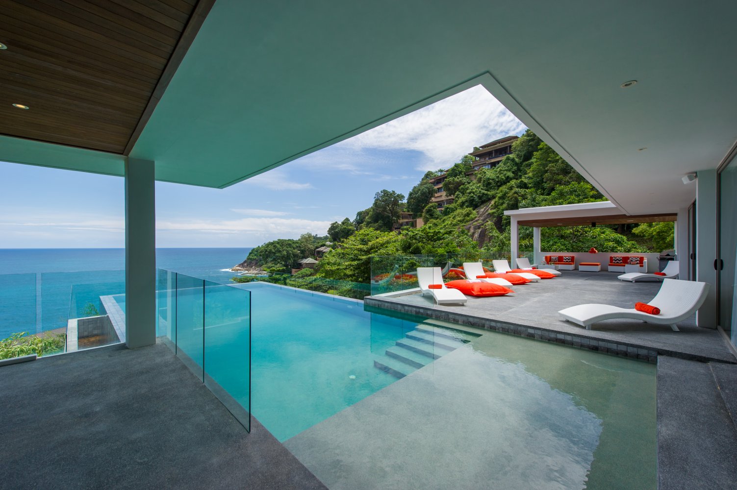 Property image - full photo 1