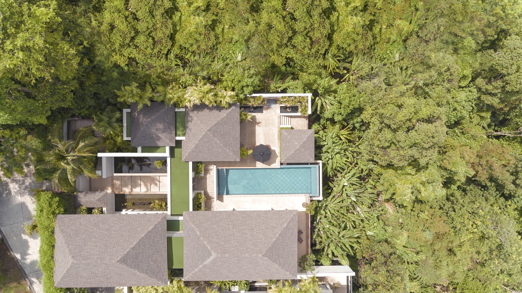 Property image - full photo 16