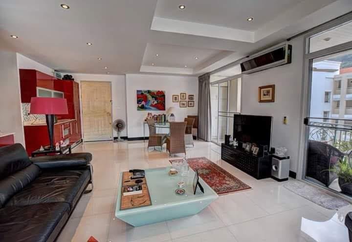 Property image - full photo 2