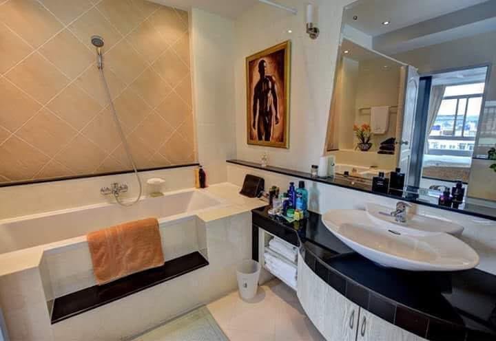 Property image - full photo 5
