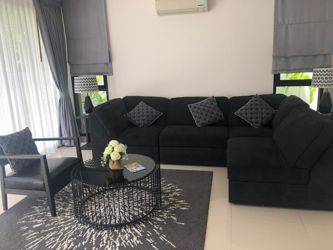 Property image - full photo 2