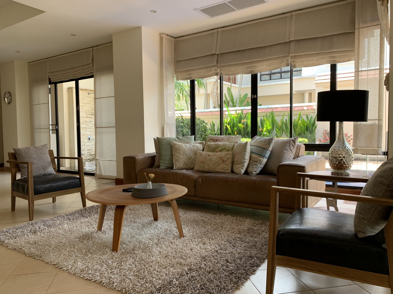 Property image - full photo 3