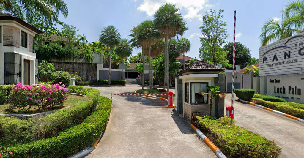 Property image - full photo 2