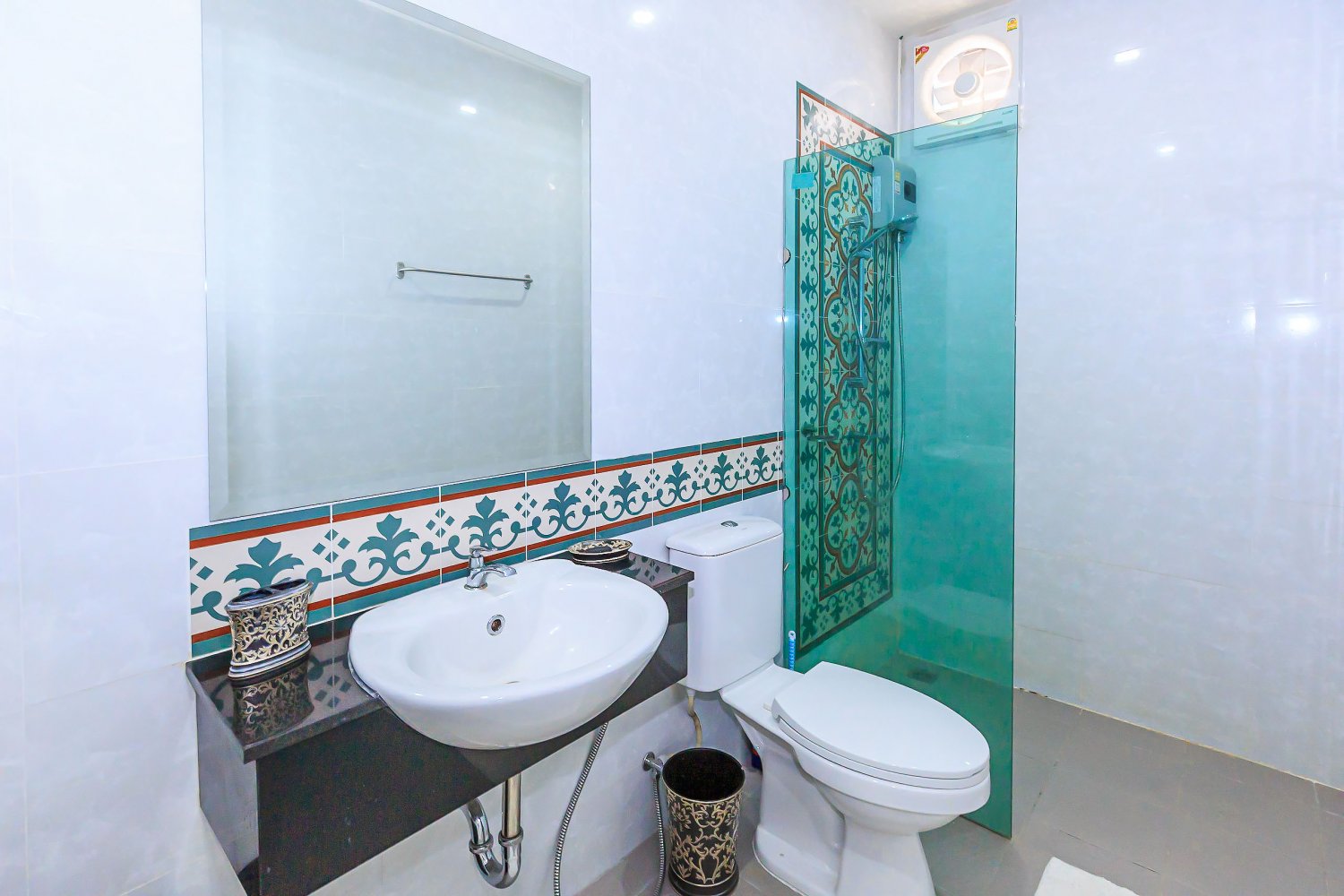Property image - full photo 26