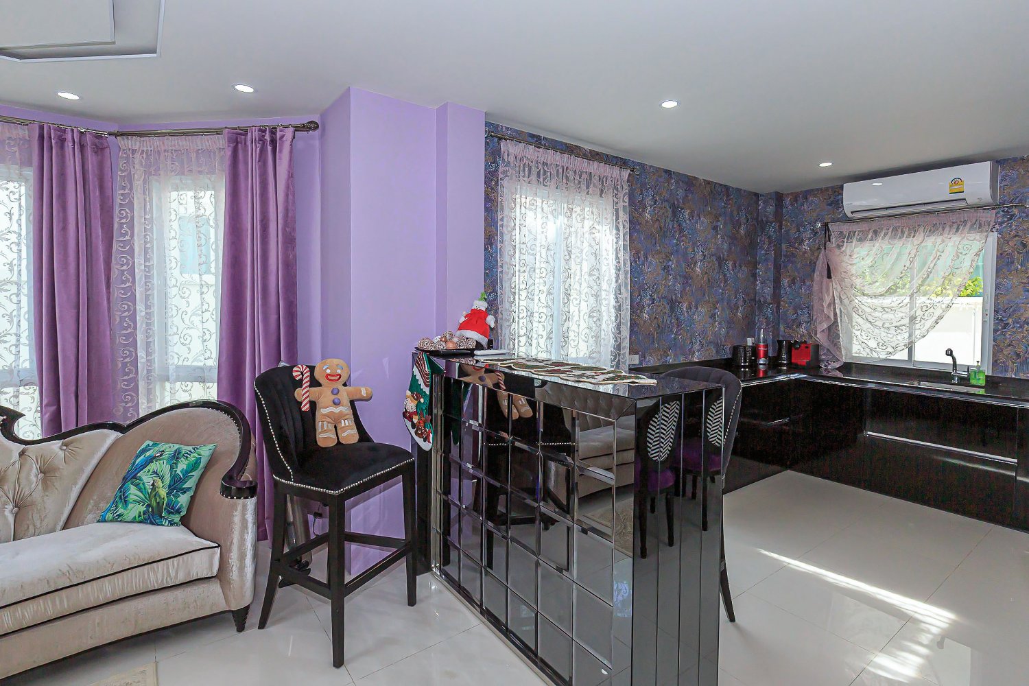 Property image - full photo 12