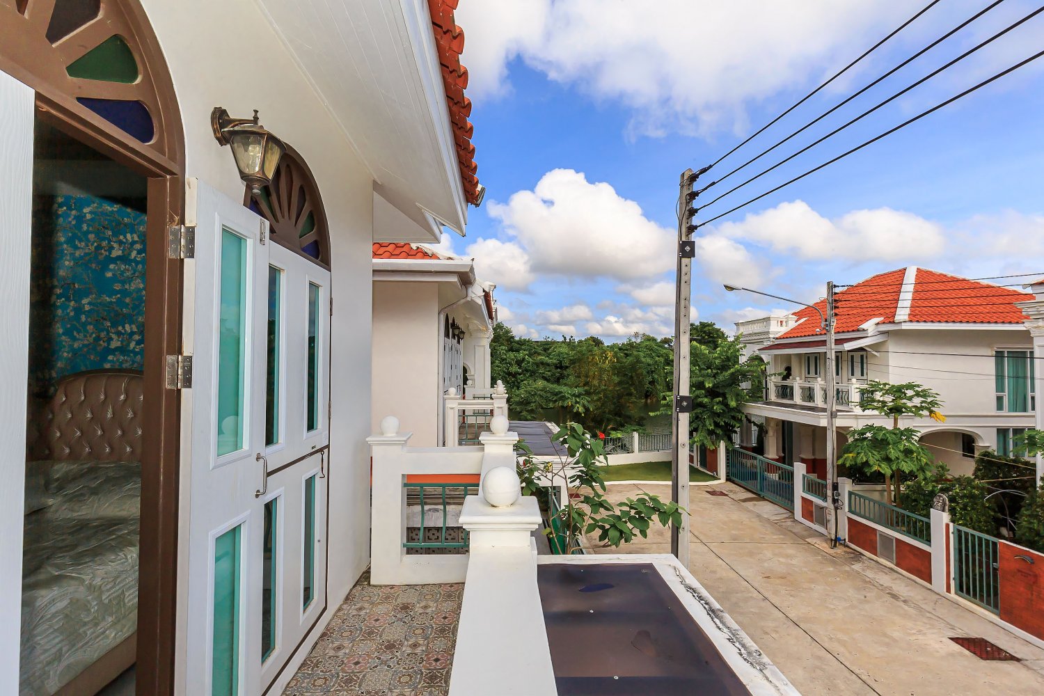 Property image - full photo 33