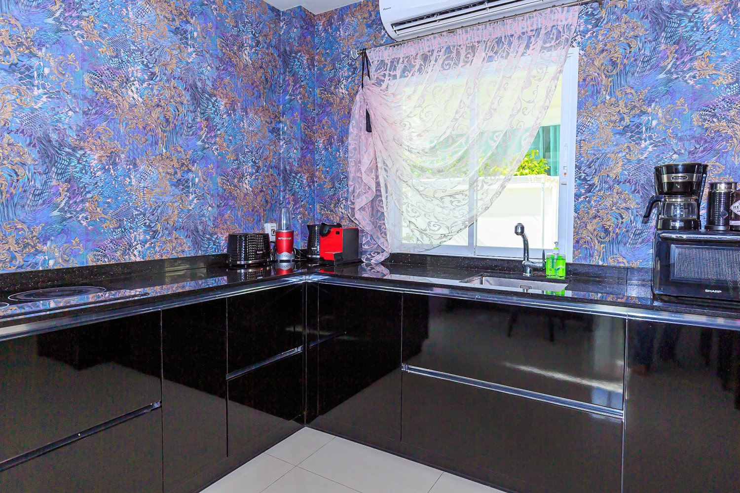 Property image - full photo 11