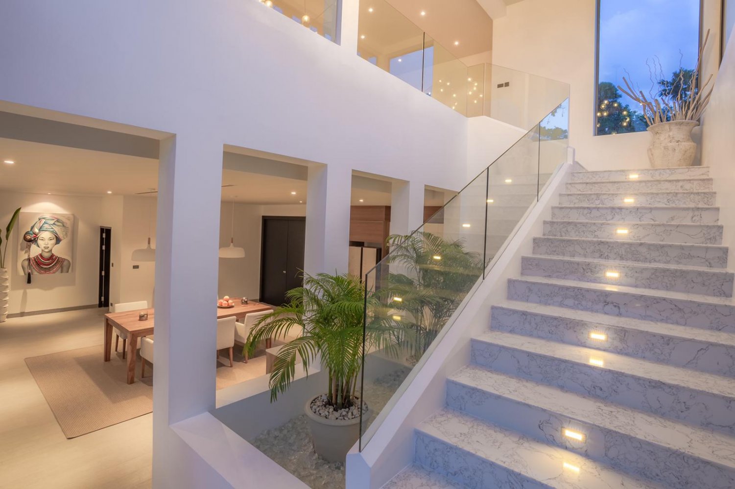 Property image - full photo 2