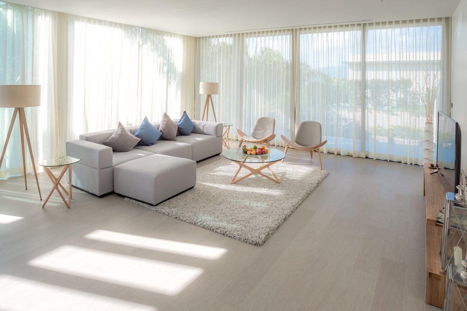 Property image - full photo 3