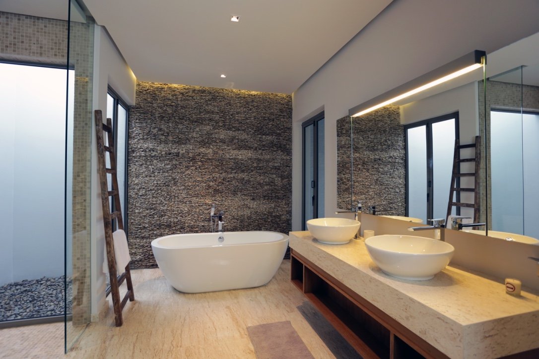 Property image - full photo 8
