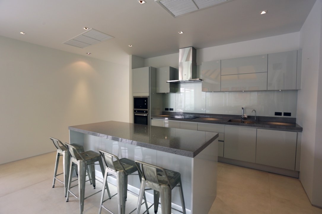 Property image - full photo 3