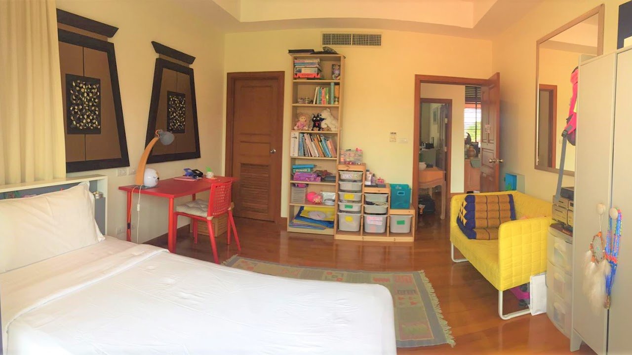 Property image - full photo 12