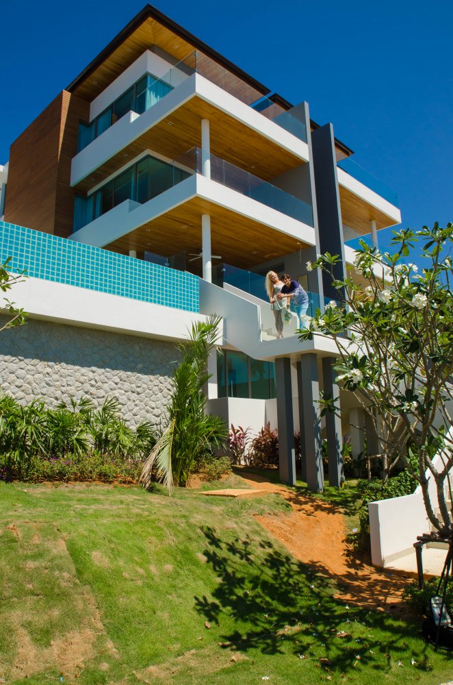 Property image - full photo 2