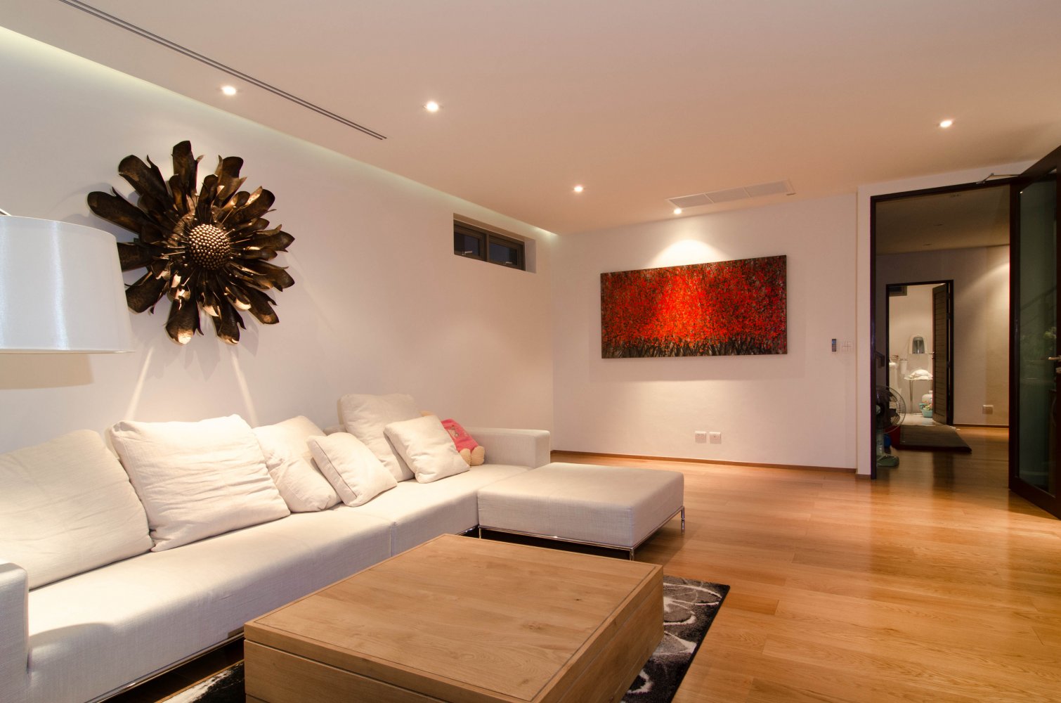 Property image - full photo 38