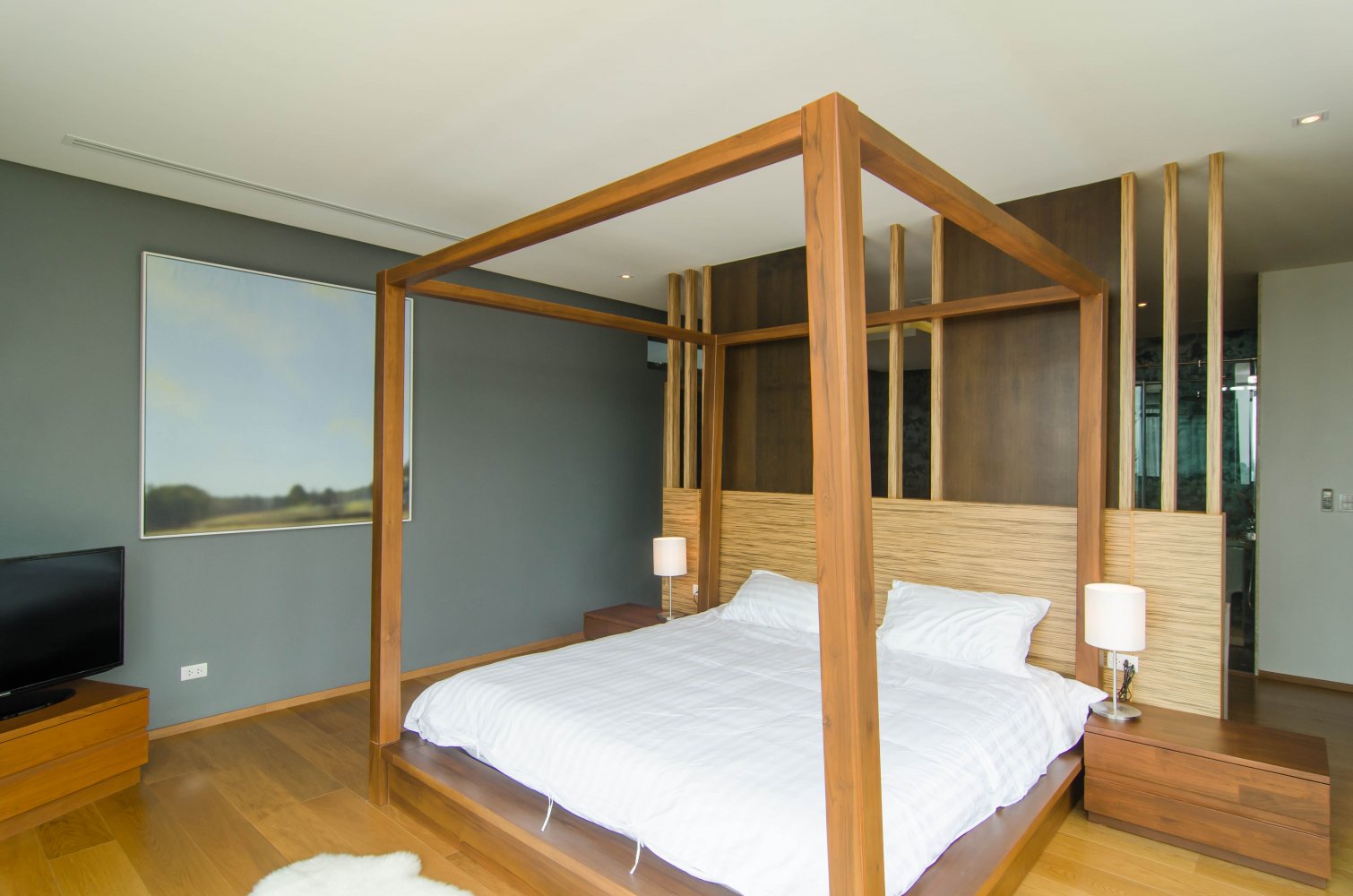 Property image - full photo 16