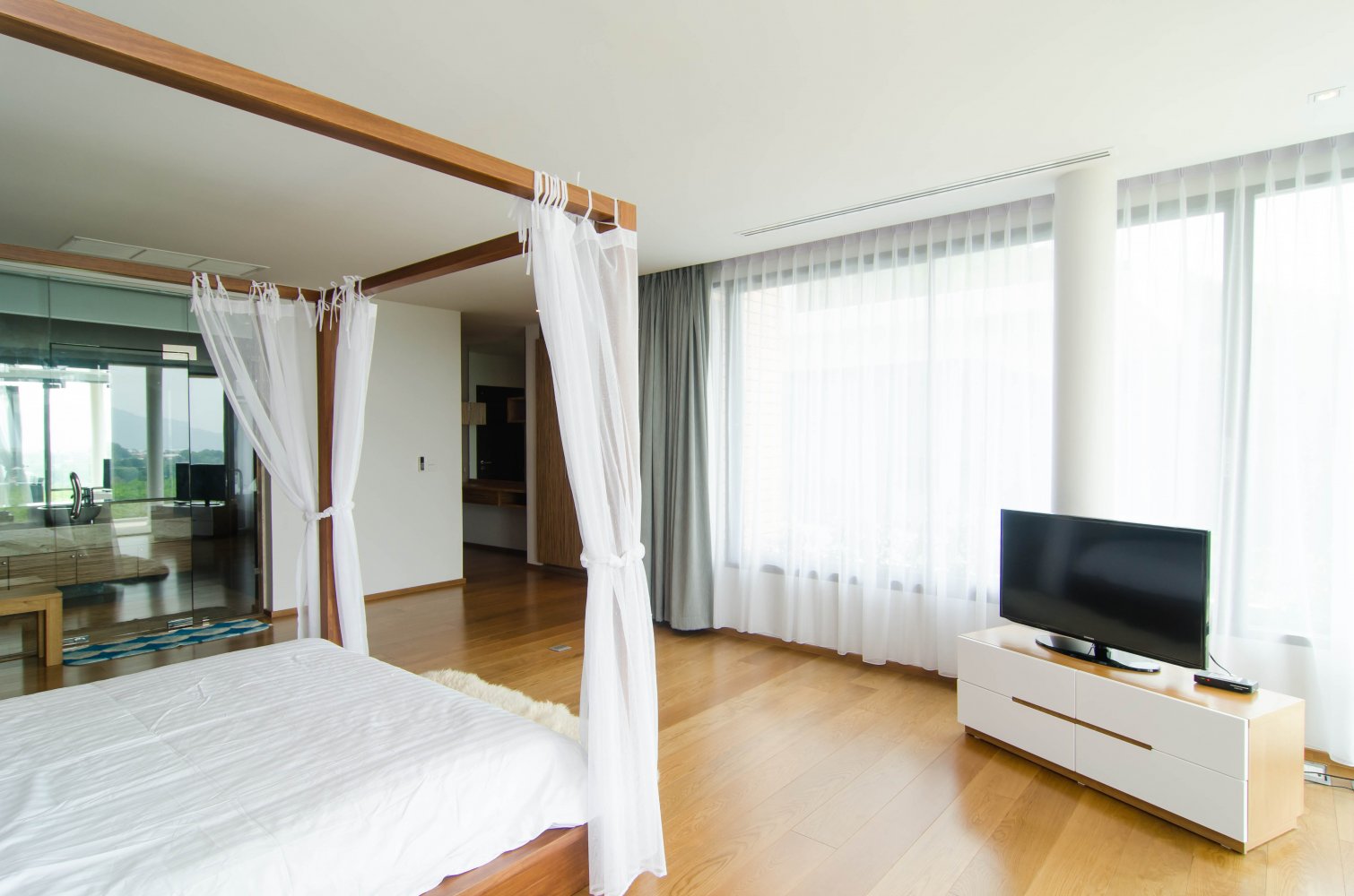 Property image - full photo 27