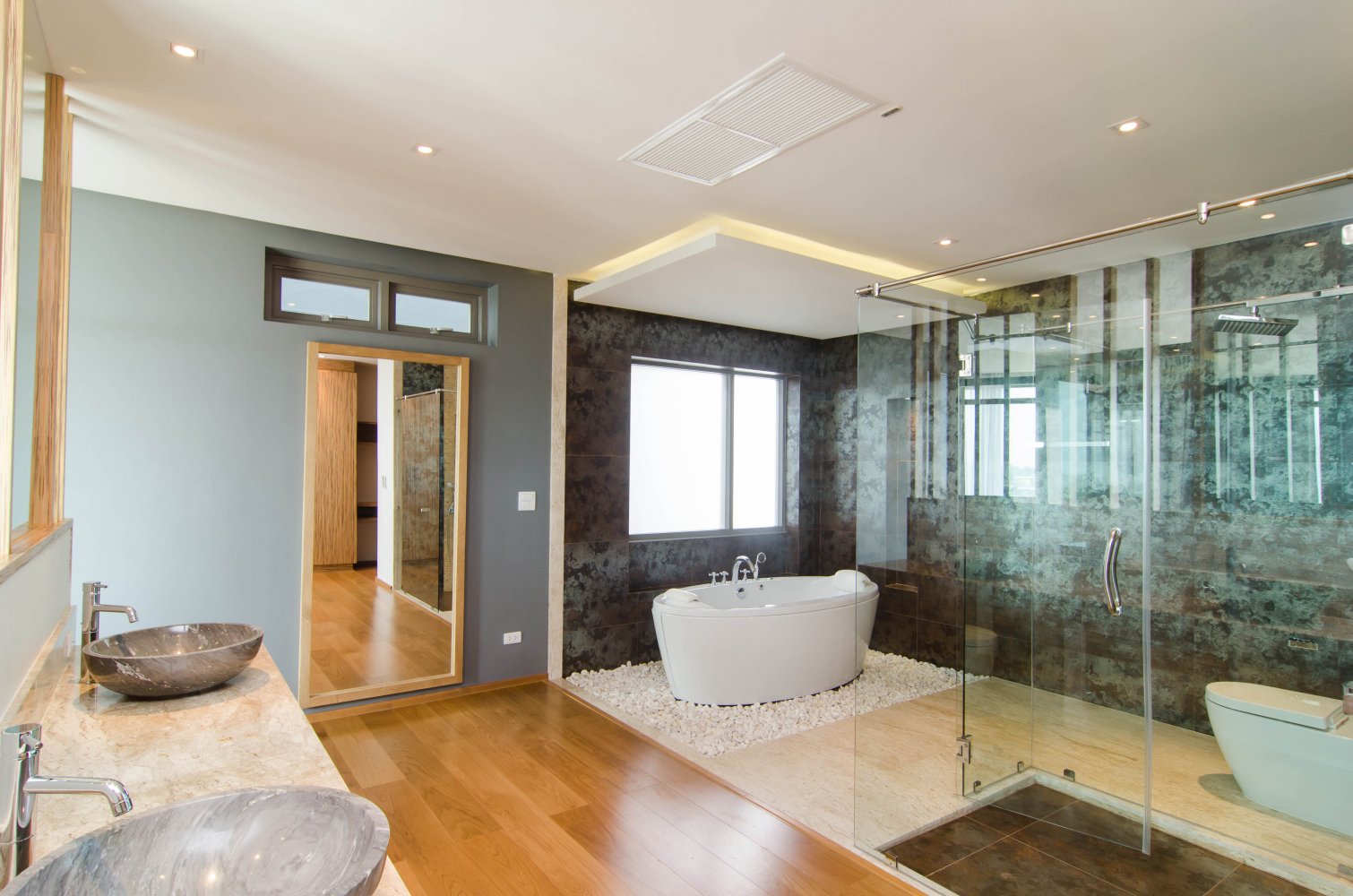 Property image - full photo 19